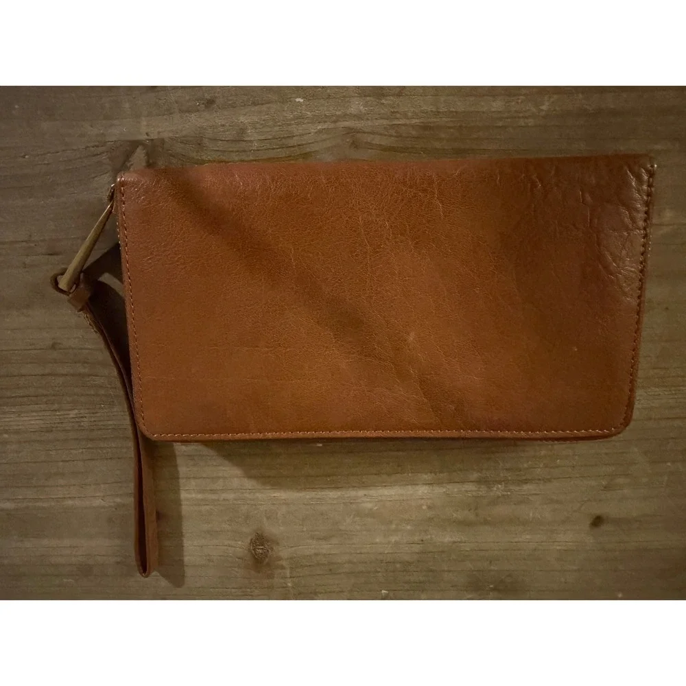 Margot New York‎ Leather Wristlet Wallet Cognac Brown Zip Around Clutch